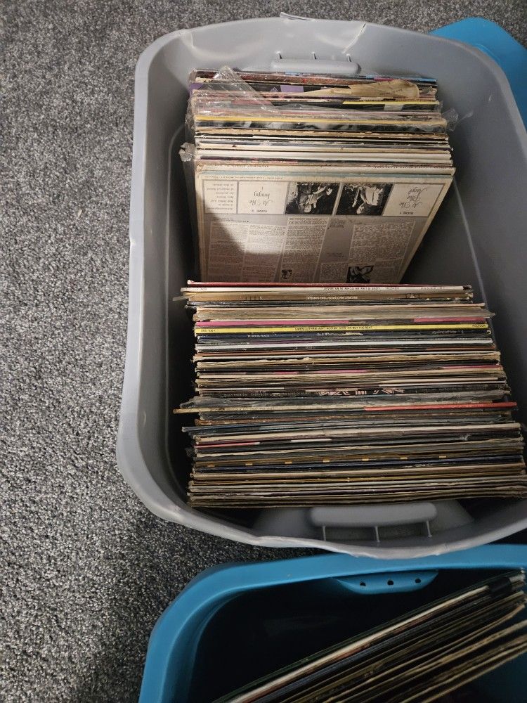 200 70s 80s 90s Records EQ Two receivers 6 disc changer recording reel And record player