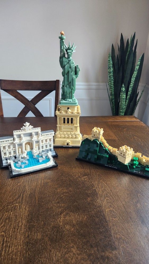 3 Lego Architecture Sets Complete