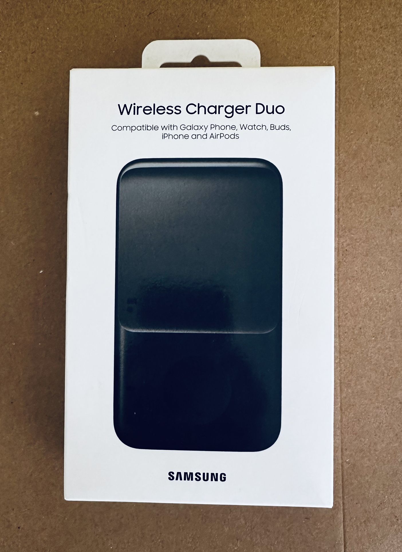 Samsung Wireless Charger Duo - NEW