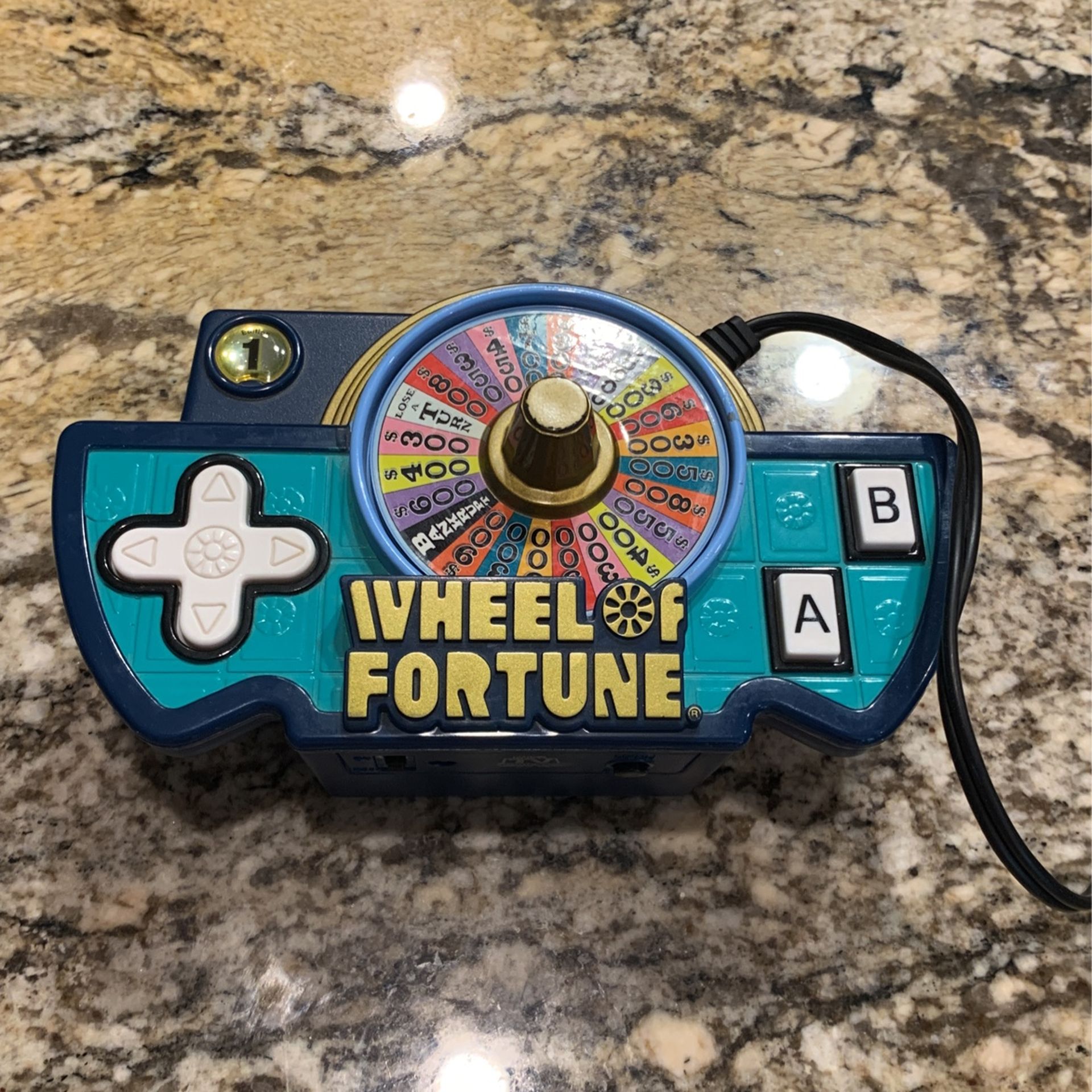 Wheel of Fortune Plug n Play TV Game Jakks Pacific 2004