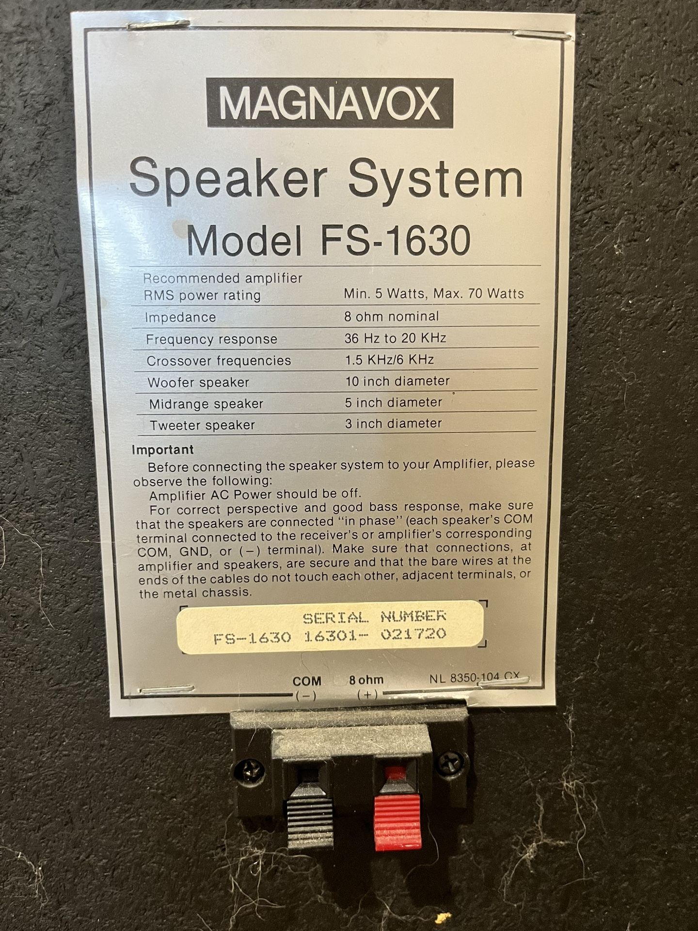 Pair Of MAGNAVOX Model FS-1630 Speakers