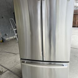 GE French Door Refrigerador 