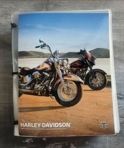 Harley Davidson Catalog 2009 Genuine Motor Accessories & Parts Laminated Binder