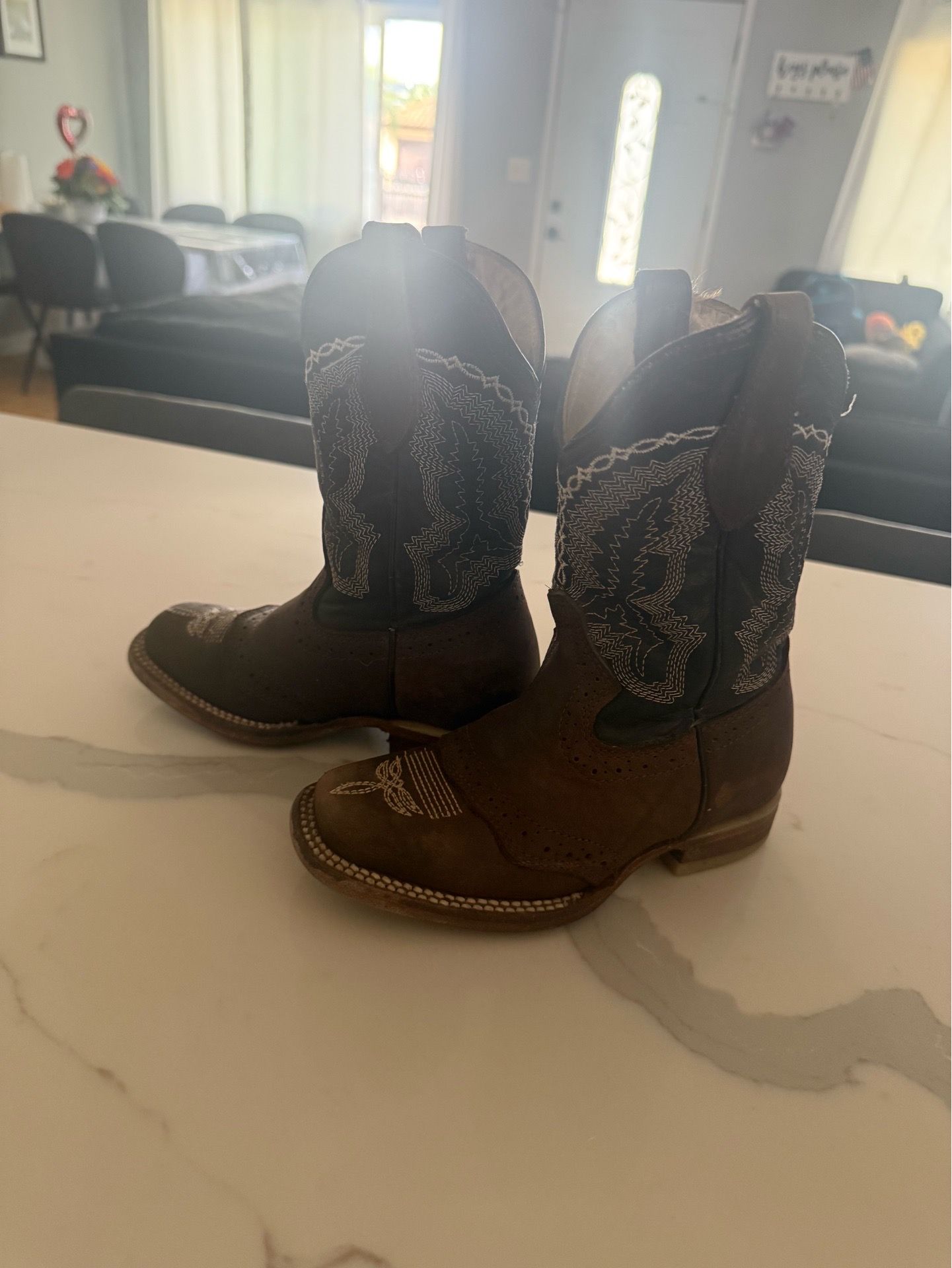 Little kids western boots, botas