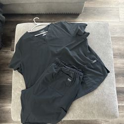 Cherokee Scrub Set