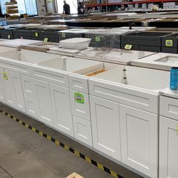 High Quality MODERN 72” White London Bathroom Vanity Cabinet