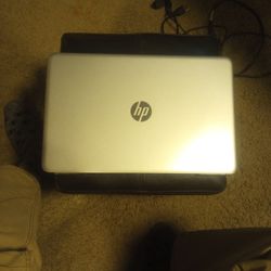 HP Pavilion Notebook PC. Color Grey. 15in.