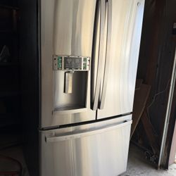 GE fridge 