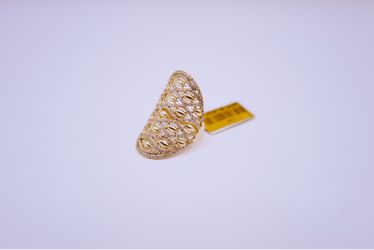 14 K yellow gold non-diamond cluster ring