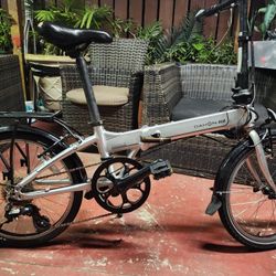 Dahon Mariner D8 20 Inch Folding Bike