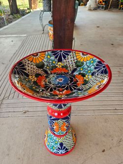 Tall Talavera Red Rim Birdbath. Clay Pots, Planters. Pottery $120 cada una.