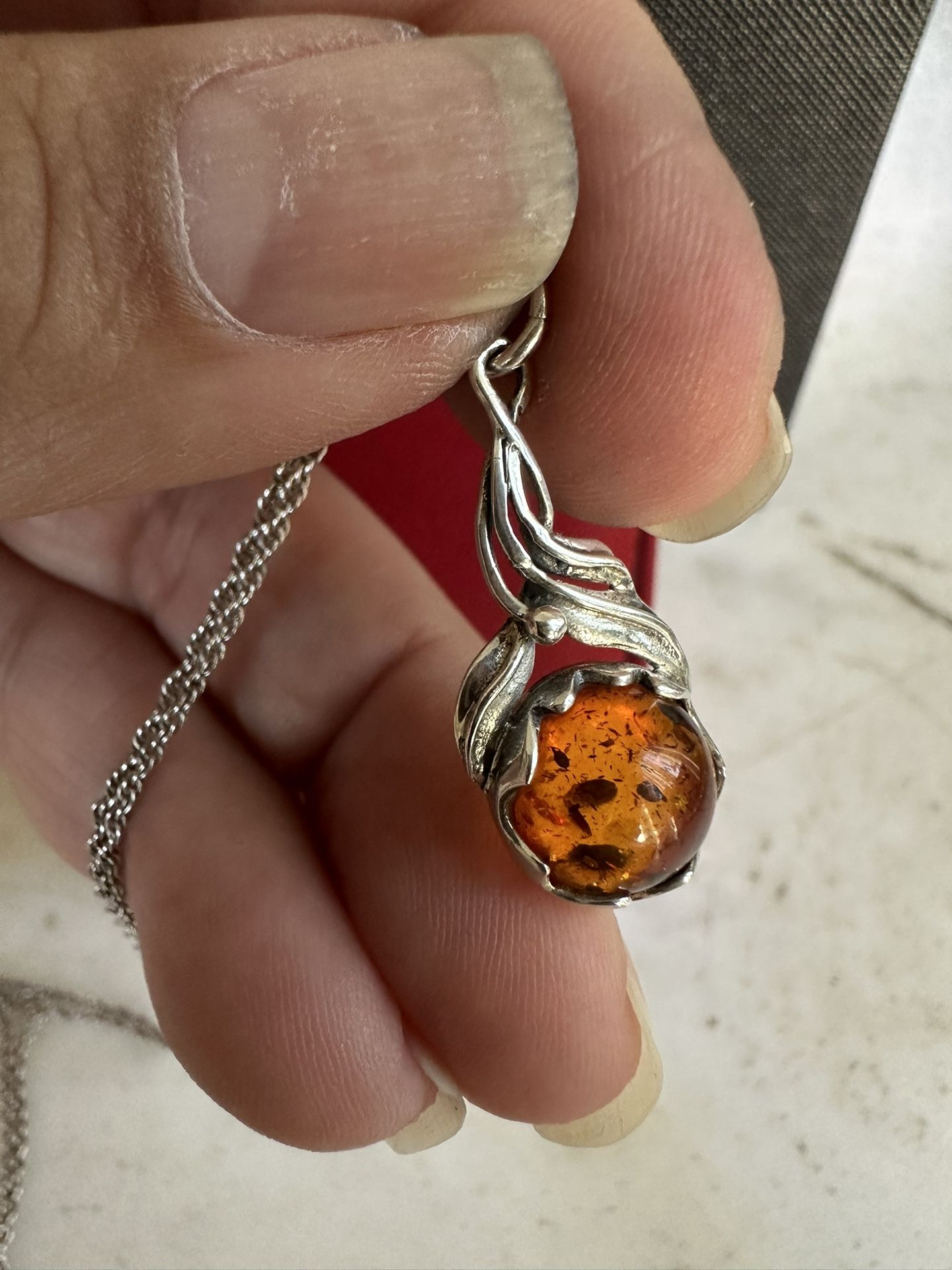 Small , Vintage 925 Sterling Silver W/genuine Amber Necklace , 16in. 925 Chain