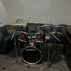 Yamaha Rydeen 5 Piece Drum Set