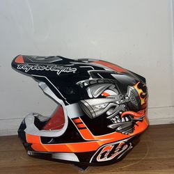 Troy Lee Designs SE4 Helmet