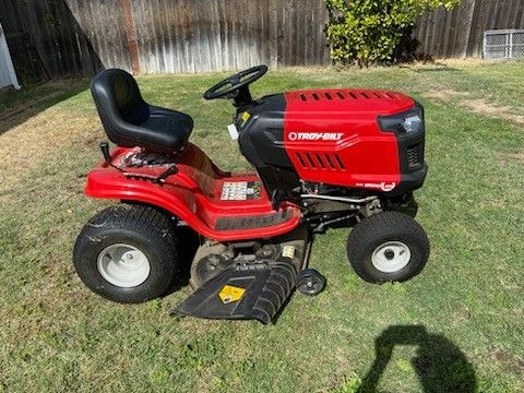 RIDING MOWER