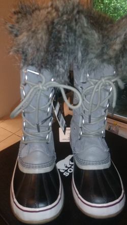Sorel size 9