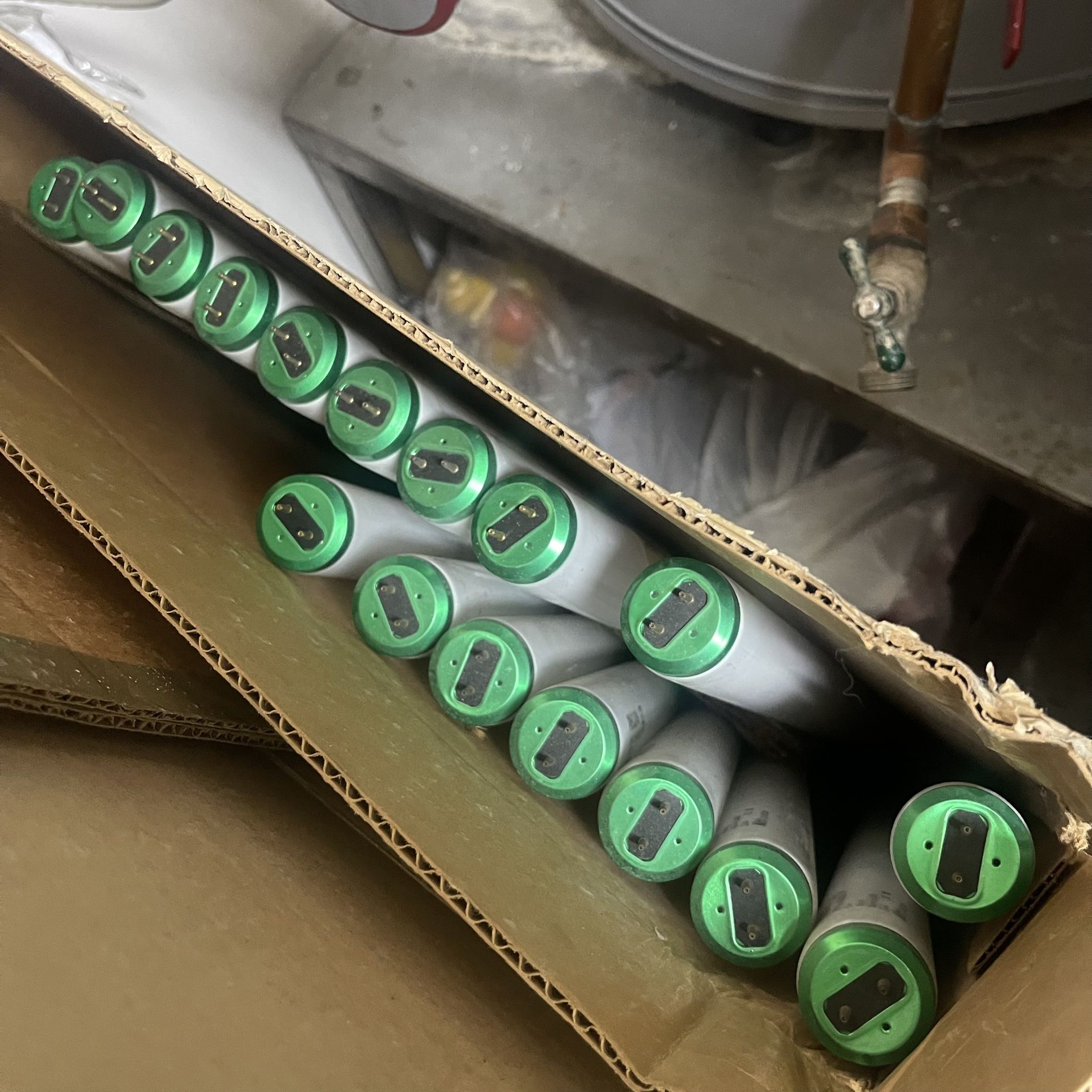 17x 36” Florescent Lights  