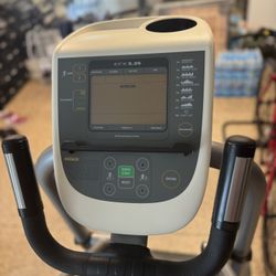 Precor EFX 5.25 Elliptical 