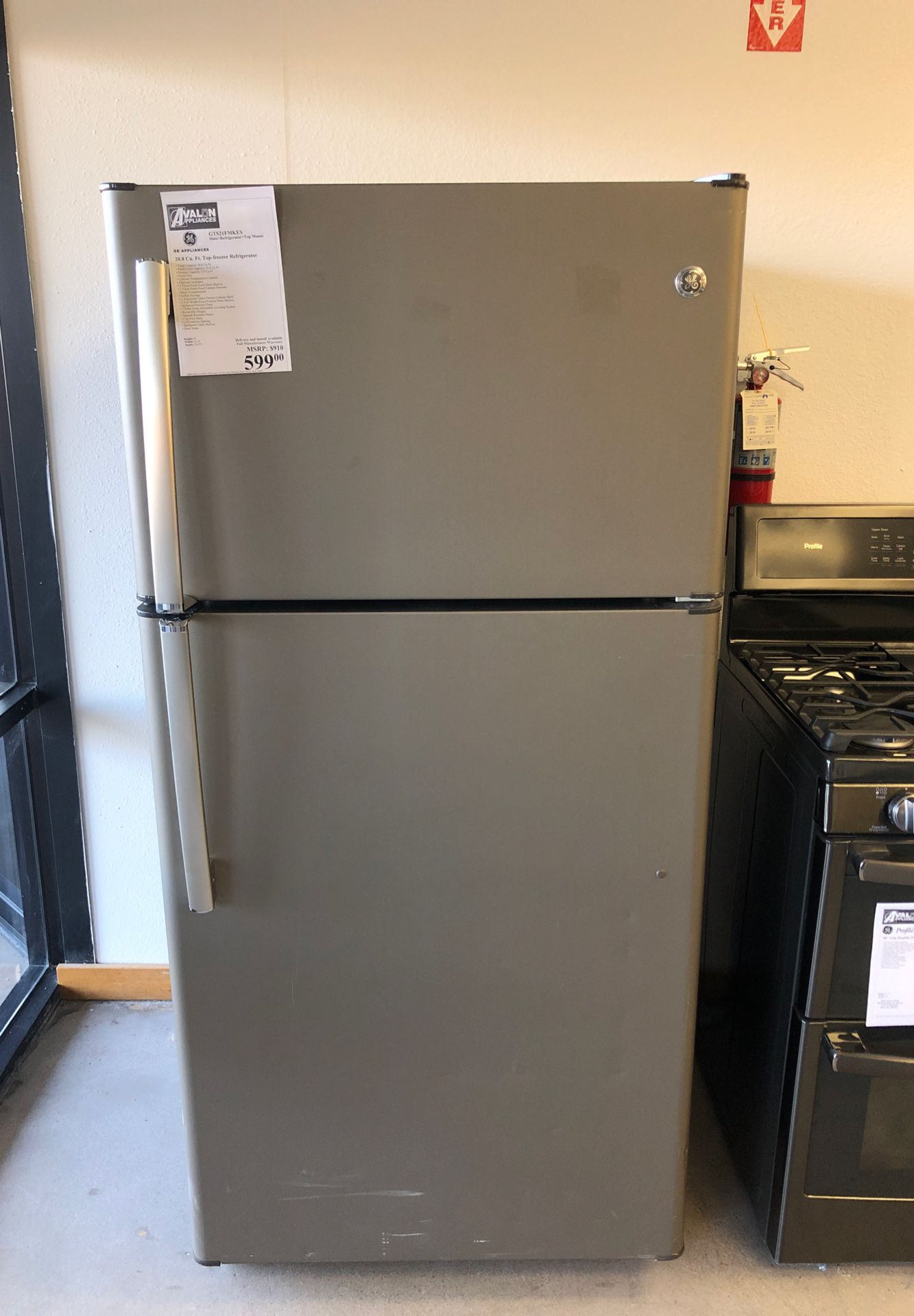 GE 20 Cu.Ft. Slate Top Freezer Refrigerator
