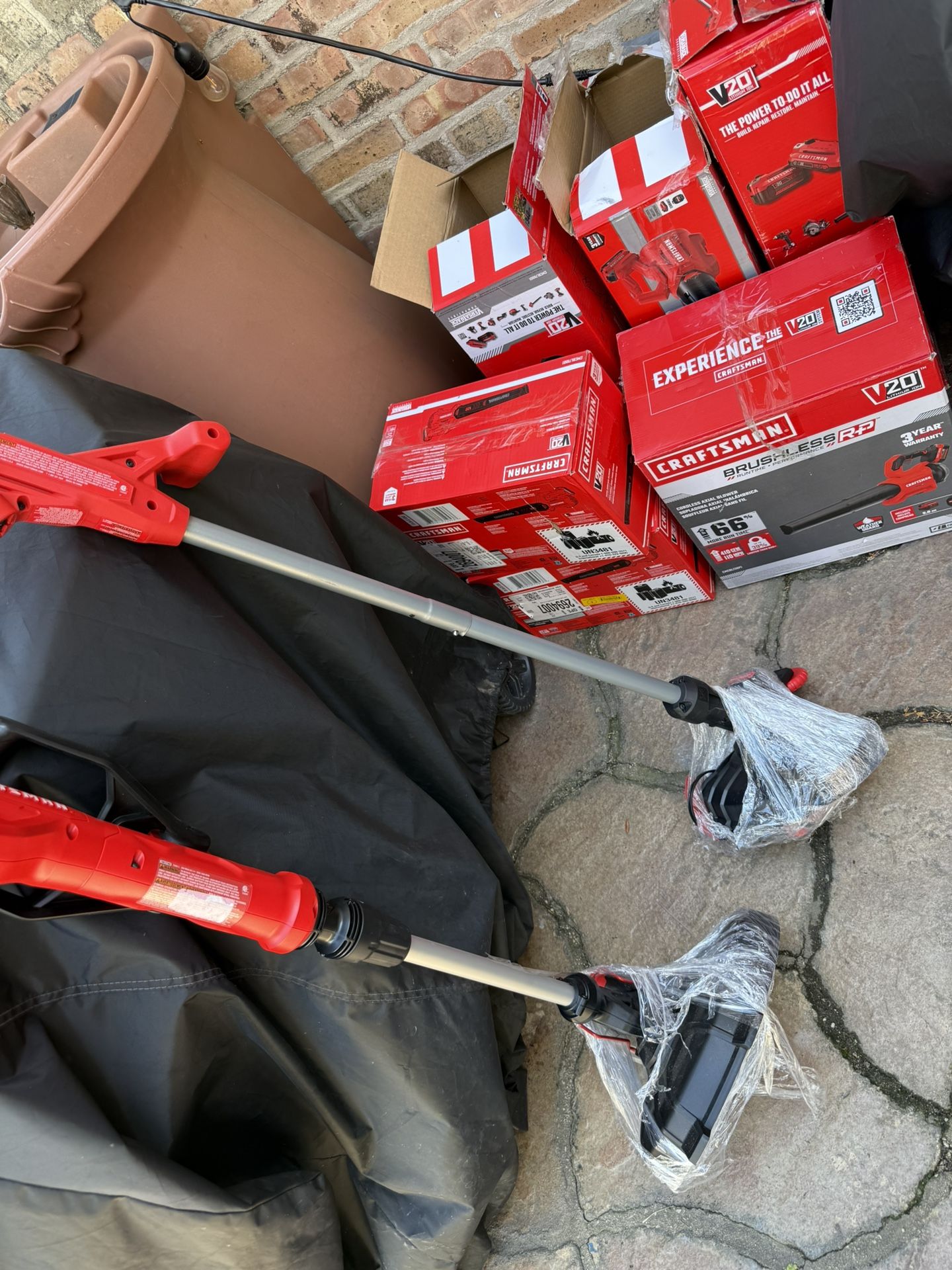 Weedwacker & Leaf Blower Combo Kit – Battery & Charger Included