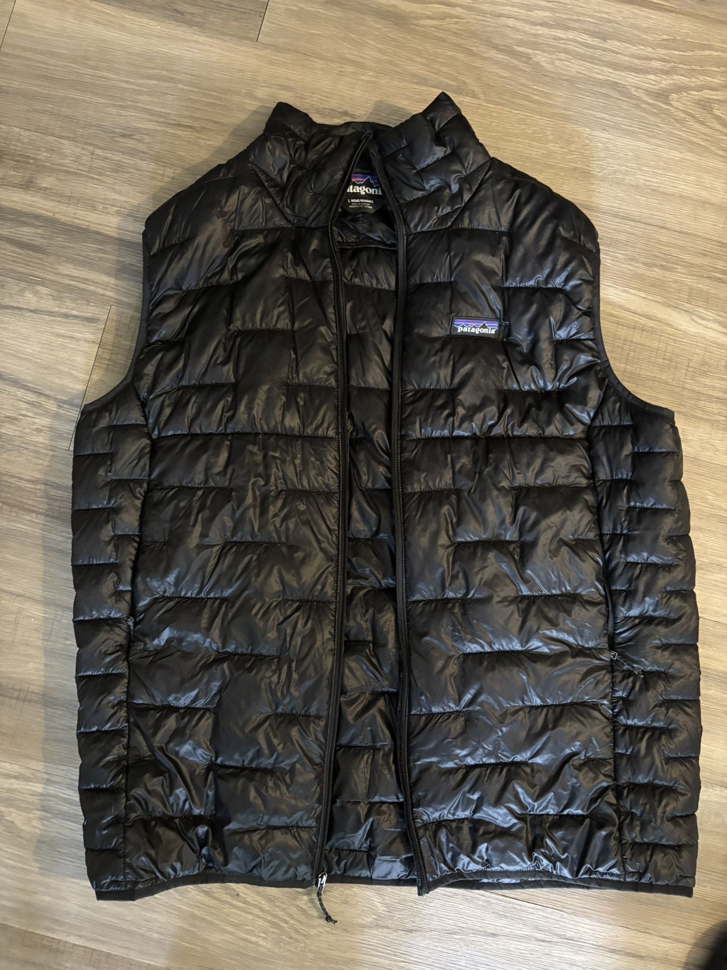 Large Patagonia Men’s Nano Puff Vest