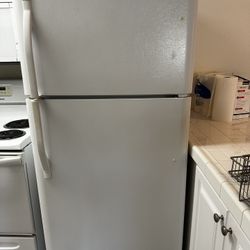 Refrigerator In A Good Condition