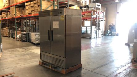 Never Used 54 Inch Commercial Reach In Restaurant Kitchen Refrigerator Never Used Condition