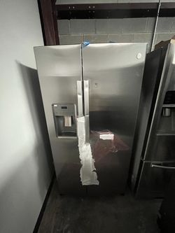 GE Stainless Steel Side By Side Refrigerator