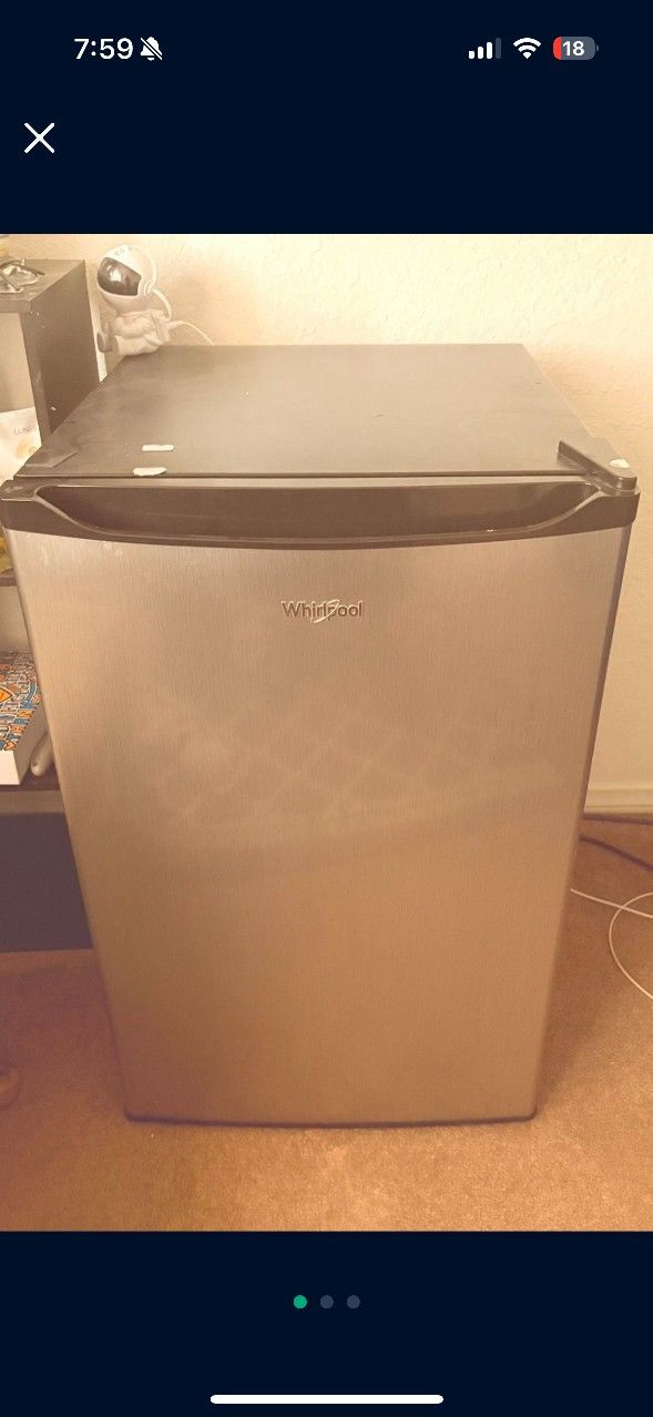 Mini Fridge
