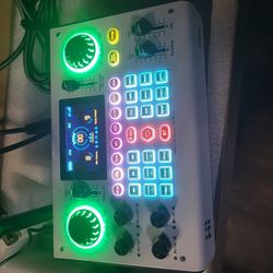 C100PRO-P15 Professional Podcast Bundle 