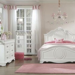 Full Size Jessica Collection Furniture Standard IFM Includes Bed (No Mattress) And 6 Drawer Dresser With Mirror Mint Conditions Like New Dresser Dimen