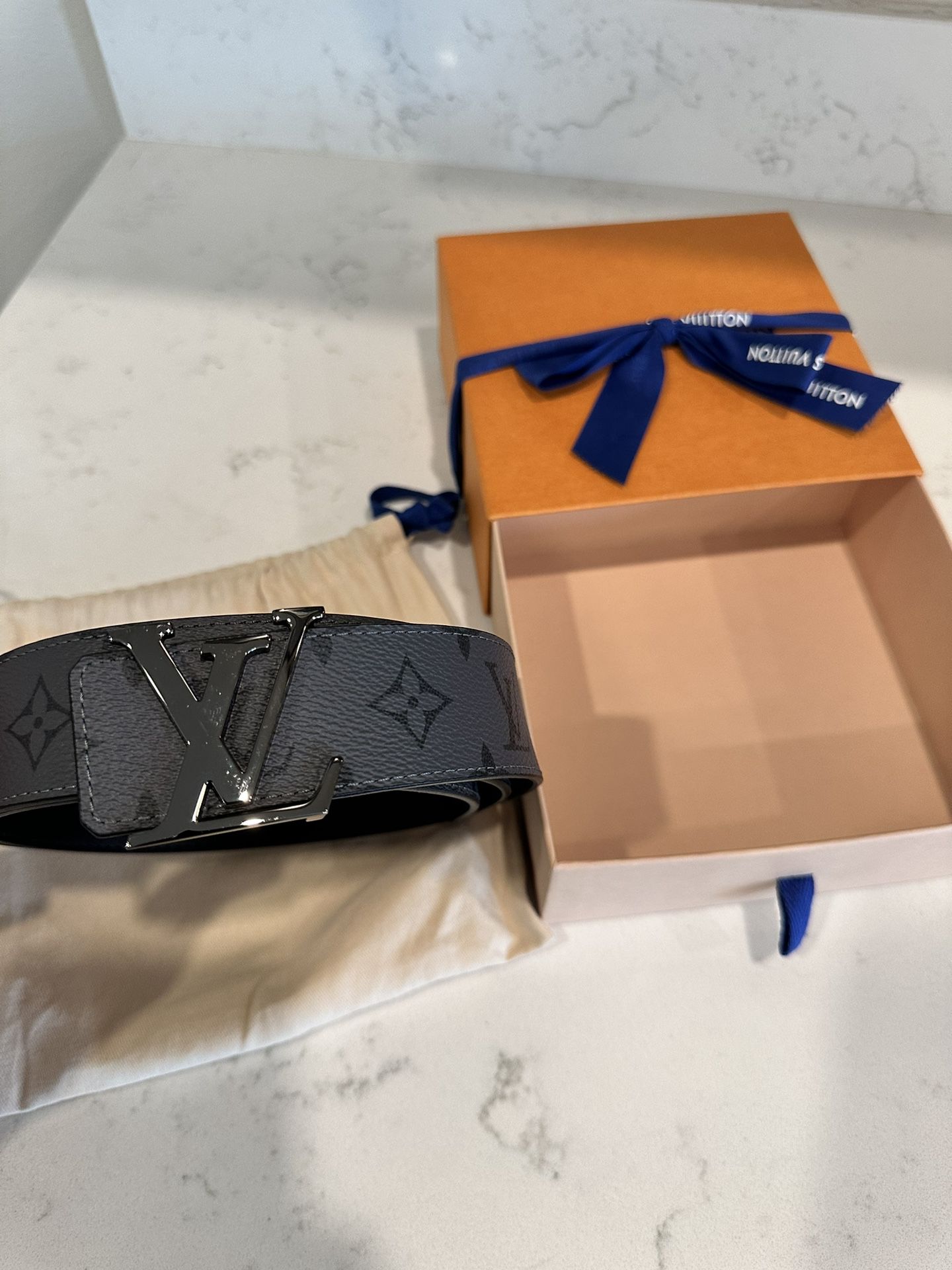 Louis Vuitton LV Initiales Reversible Belt - Black for Sale in Canton, MA -  OfferUp