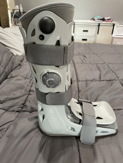 Aircast Walking Boot