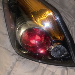 2007-2012 Nissan Altima  Taillights 