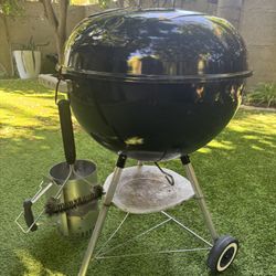 Weber Original Kettle Charcoal Grill 22"