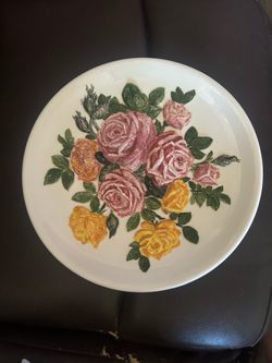 Vintage 3D floral plaster plate