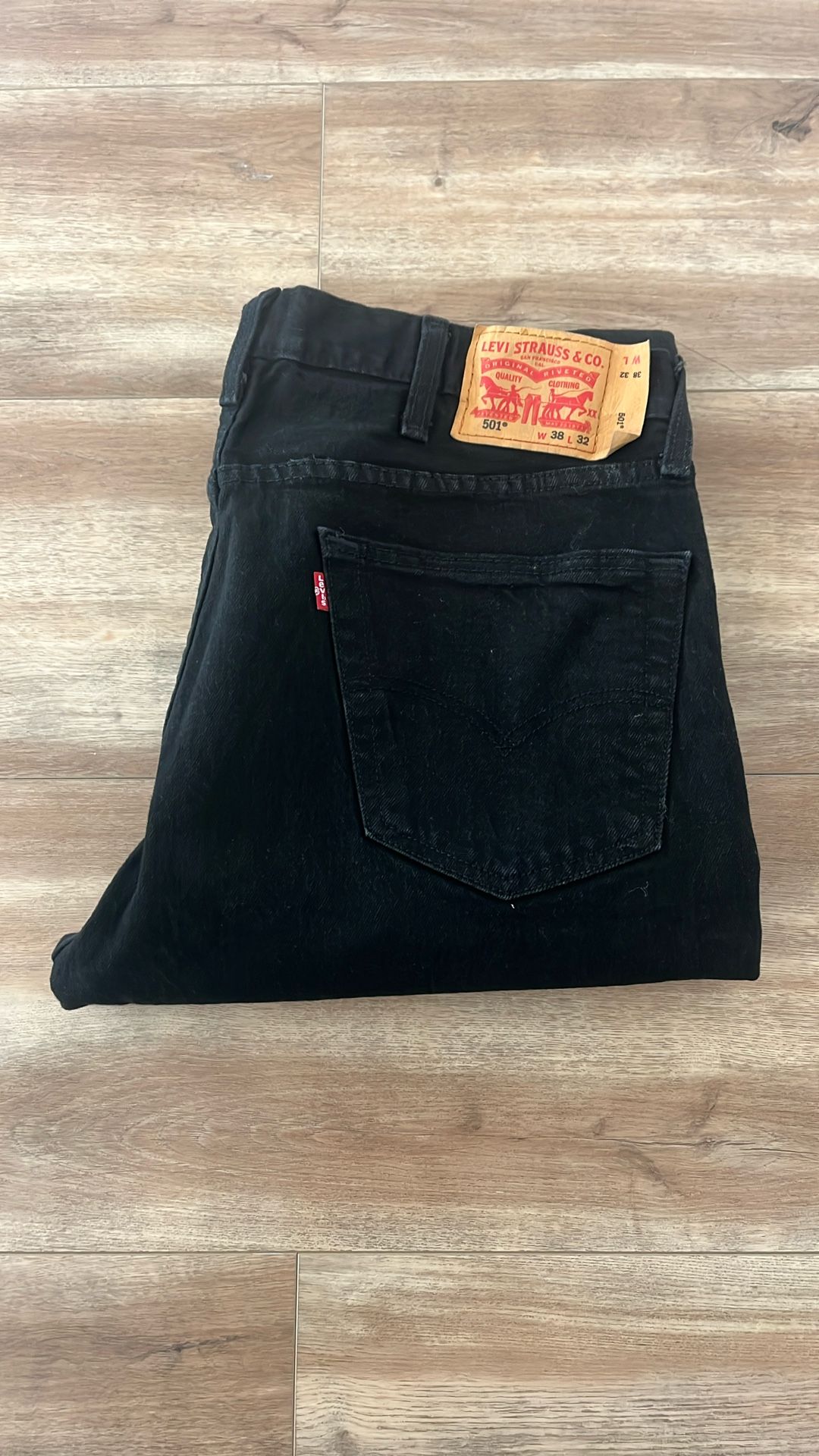 Black Levi’s 501