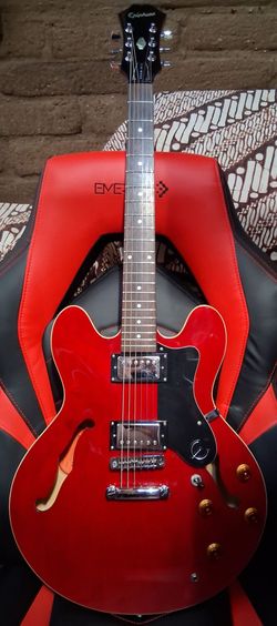 Vintage Epiphone 335 Dot Mint MIK w/ Hardshell case