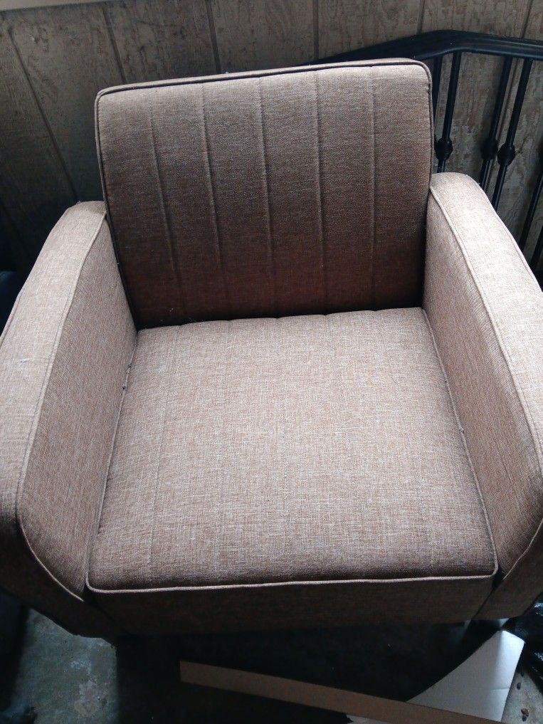 ****OBO****NOB Tan MCM Accent Chair****