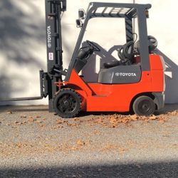 Toyota Forklift 