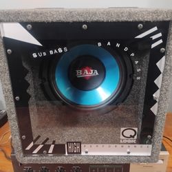 Mint Condition Q-Logic Subwoofer Speaker Box & 10" Profile Sub