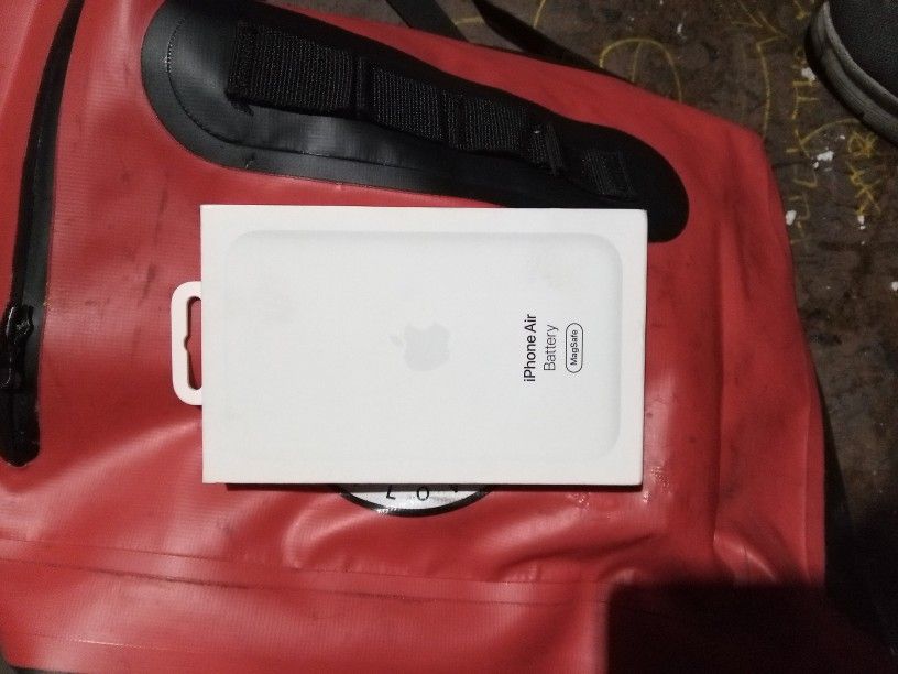 iPhone Air Battery (Magsafe)