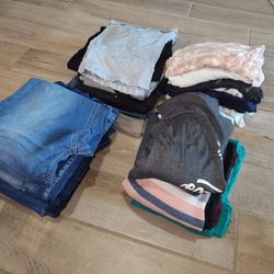 Maternity Clothes 