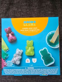 Create your own resin bear magnet kit