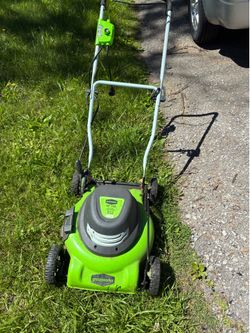 Free Broken electric mower