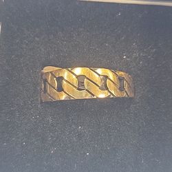 Gold ring