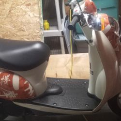 Honda Metropolotin. 50cc