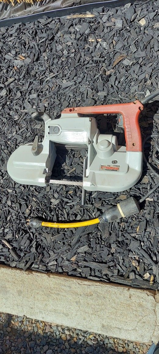 Milwaukee Deep Cut Bandsaw