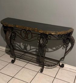 Mesa de centro con marmol de Ashley’s