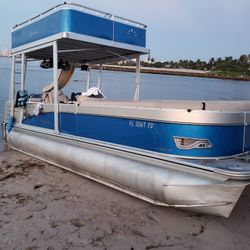 2016 Avalon Tahoe Funship 2585